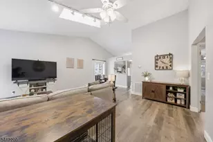 45 Fox Tail Ln, Hardyston Township, NJ 07419 - Photo 3