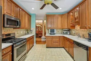 1010 Holly Ln, Cedar Grove, NJ 07009 - Photo 13