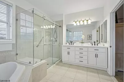 1010 Holly Ln, Cedar Grove, NJ 07009 - Photo 19