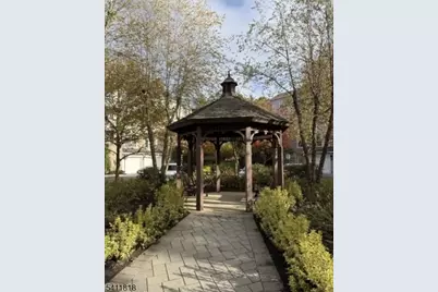 1010 Holly Ln, Cedar Grove, NJ 07009 - Photo 31