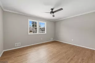 526 Ridgedale Ave, East Hanover Township, NJ 07936 - Photo 13