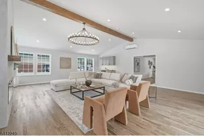 526 Ridgedale Ave, East Hanover Township, NJ 07936 - Photo 5