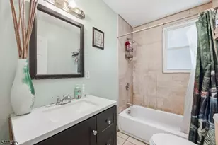 38 Mapes Ave, Newark, NJ 07112 - Photo 15