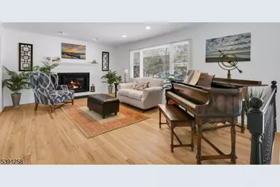 36 Debra Ln, Bernards Township, NJ 07920 - Photo 5