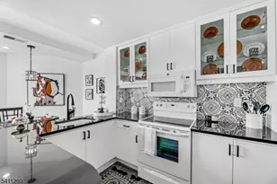 600 Harbor Blvd, Weehawken Twp., NJ 07086 - Photo 11