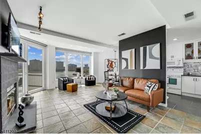 600 Harbor Blvd #926, Weehawken Twp., NJ 07086 - Photo 3