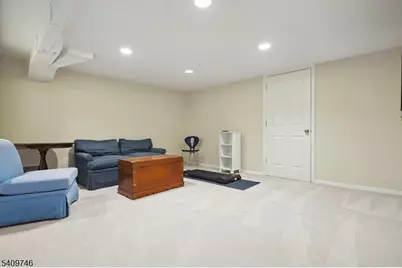 61 Oakwood Dr, New Providence, NJ 07974 - Photo 29