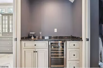 61 Oakwood Dr, New Providence, NJ 07974 - Photo 27