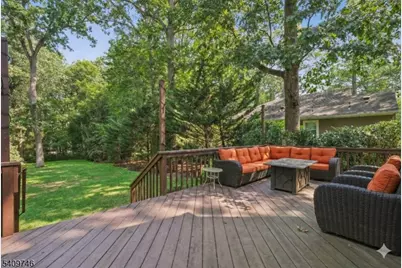 61 Oakwood Dr, New Providence, NJ 07974 - Photo 31