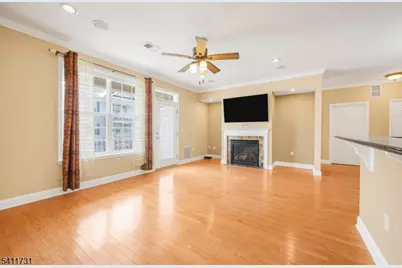 4 Cliff Rd, Unit B2, Woodland Park, NJ 07424 - Photo 9