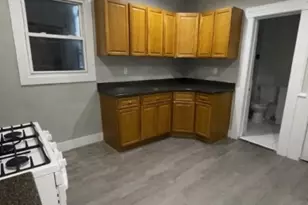 942 E 19th St, Paterson, NJ 07501 - Photo 11