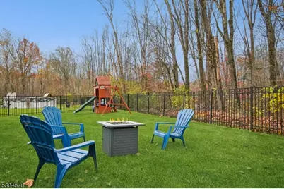 303 Chaucer Dr, Berkeley Heights Township, NJ 07922 - Photo 31