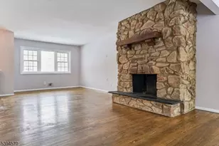 303 Chaucer Dr, Berkeley Heights Township, NJ 07922 - Photo 5