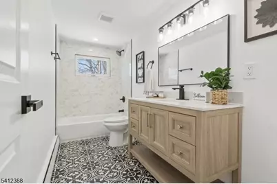 37 Albert Dr, Sayreville, NJ 08859 - Photo 11