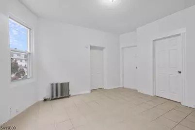 315 E 18th St #2, Paterson, NJ 07524 - Photo 17