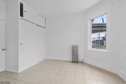 315 E 18th St #2, Paterson, NJ 07524 - Photo 5