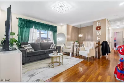 32 Sunset Dr, Woodbridge Township, NJ 07064 - Photo 5