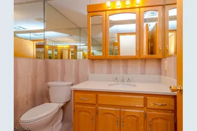 675 Raritan Rd #12, Clark Township, NJ 07066 - Photo 17