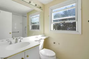 5 Marigold Ln, Franklin Township, NJ 08873 - Photo 33