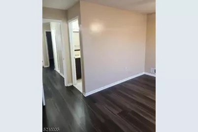 1561 Burnet Ave, Union Township, NJ 07083 - Photo 9