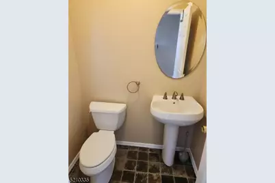 1561 Burnet Ave, Union Township, NJ 07083 - Photo 5