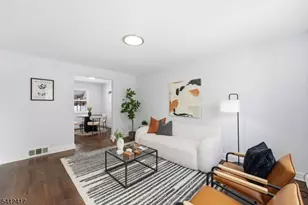 8 Edmund Pl, Irvington, NJ 07111 - Photo 3