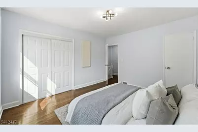 8 Edmund Pl, Irvington, NJ 07111 - Photo 11