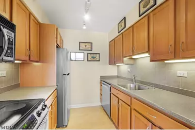 300 Main St #807, Little Falls Township, NJ 07424 - Photo 9