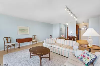 300 Main St #807, Little Falls Township, NJ 07424 - Photo 3