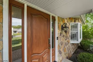 11 Merlin Pl, Montville Township, NJ 07058 - Photo 3