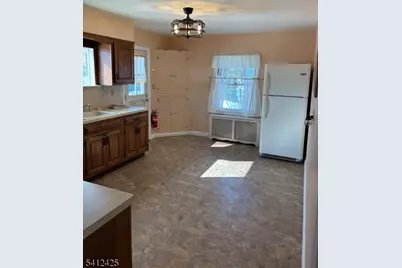 73 Seneca Ave, Emerson, NJ 07630 - Photo 5