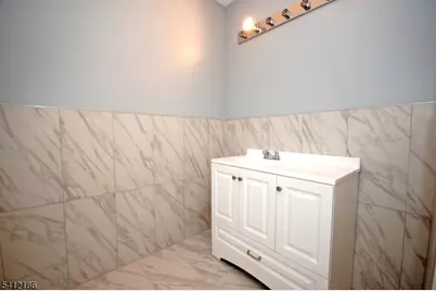 56 Chelsea Way, Bridgewater, NJ 08807 - Photo 17