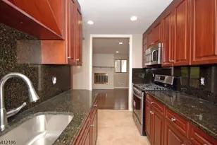 56 Chelsea Way, Bridgewater, NJ 08807 - Photo 5