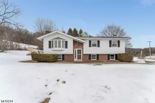 252 Mountain View Rd, Franklin Township, NJ 08802 - Photo 1