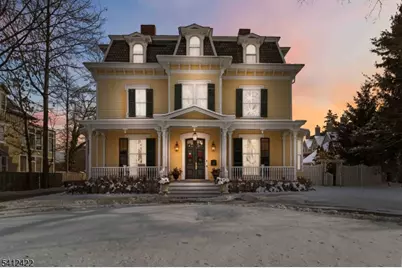 21 Franklin Pl, Morristown, NJ 07960 - Photo 3