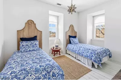 21 Franklin Pl, Morristown, NJ 07960 - Photo 31