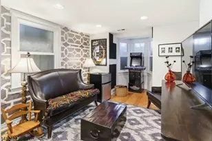 21 Franklin Pl, Morristown, NJ 07960 - Photo 35