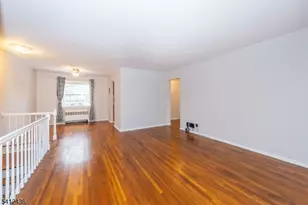 19 Wedgewood Dr, Verona, NJ 07044 - Photo 7