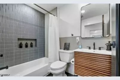 144 Magnolia, Elizabeth, NJ 07206 - Photo 33