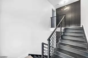 144 Magnolia, Elizabeth, NJ 07206 - Photo 17