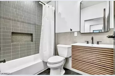 144 Magnolia, Elizabeth, NJ 07206 - Photo 19