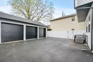 144 Magnolia, Elizabeth, NJ 07206 - Photo 35