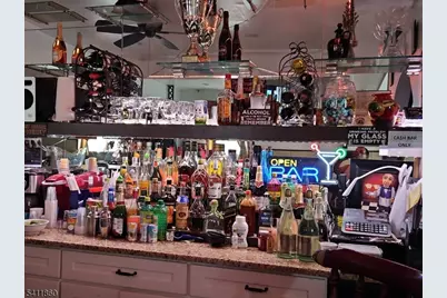 172 Thomas St, Newark, NJ 07114 - Photo 5