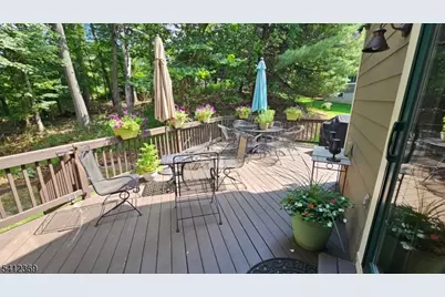 51 Mill Pond Rd, Woodland Park, NJ 07424 - Photo 29