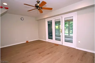 25 Hughes Rd, Franklin Township, NJ 08873 - Photo 19