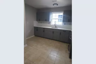 307 Smith St, Newark, NJ 07106 - Photo 7