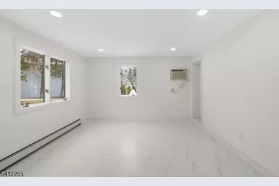 68 Port Reading Ave, Woodbridge Township, NJ 07095 - Photo 13