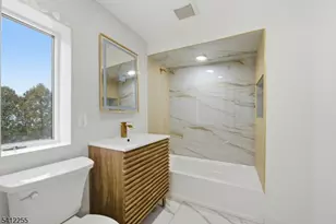68 Port Reading Ave, Woodbridge Township, NJ 07095 - Photo 21