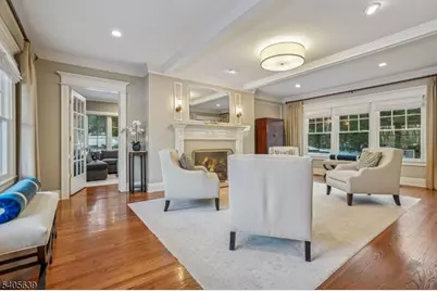 2 Robert Dr, Millburn, NJ 07078 - Photo 5