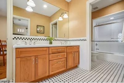 2 Robert Dr, Millburn, NJ 07078 - Photo 31